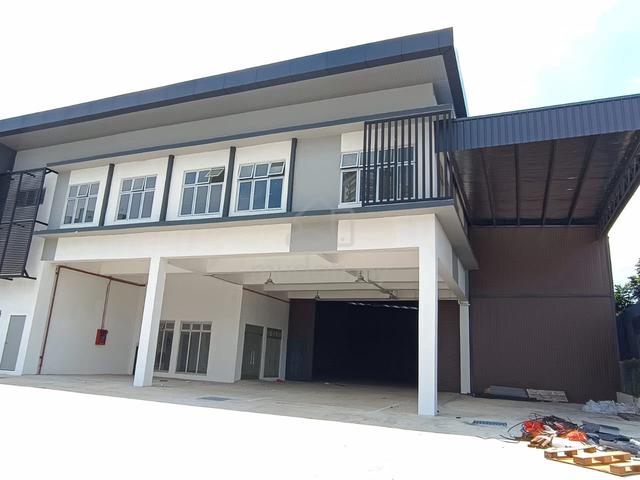 2 Storey Semi D Factory Jalan Sri Wangi Desa Plentong 1