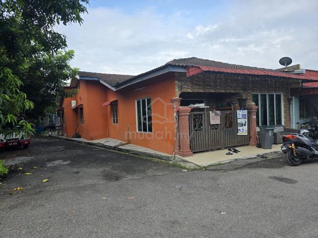 Melaka Rumah Teres setingkat lot Tepi untuk di jual 1