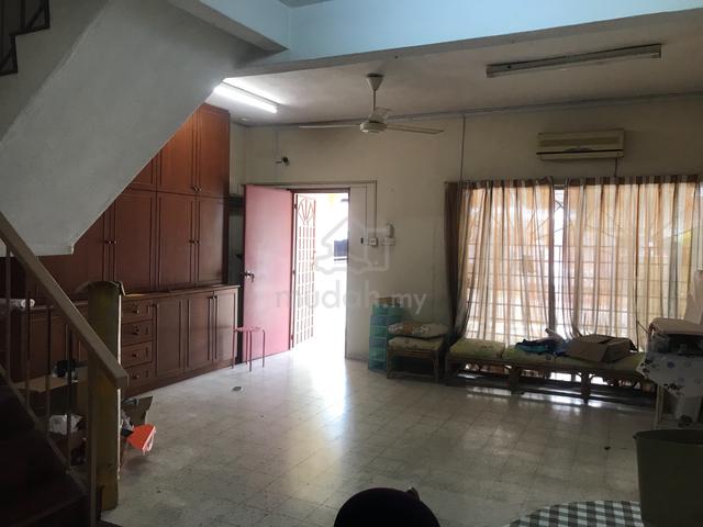 FREEHOLD 2 Storey Taman Universiti Indah ( No Split level ) next Mex 1