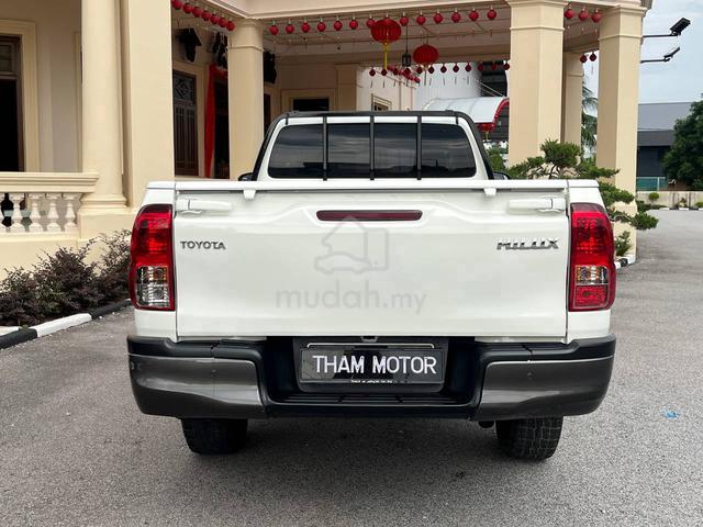 2017 Toyota HILUX 2.4 MT SINGLECAB 4X4 FULL LOAN - 5