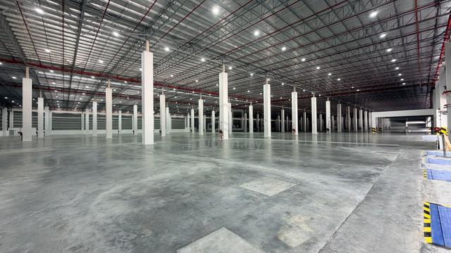 40ft ceiling heigh, 3ton✅️ LOGISTICS WAREHOUSE FOR RENT Bandar Bukit R 1
