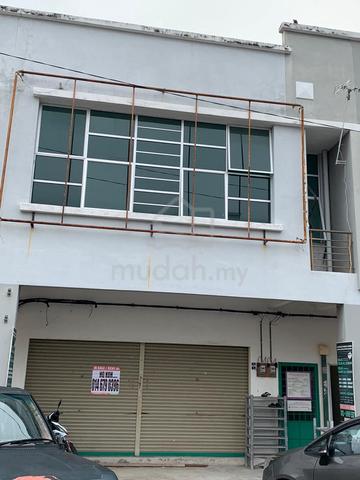 Ground Floor of 2 Storey shopot Taman Cheng Baru 1
