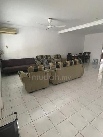 Room For Rent at Kenny Heights 1