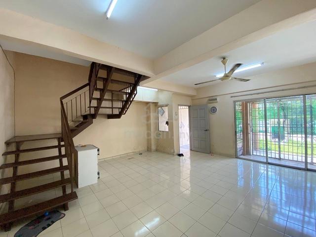For Sale : (FACING OPEN) Double Storey House Seksyen 8 Bangi 1