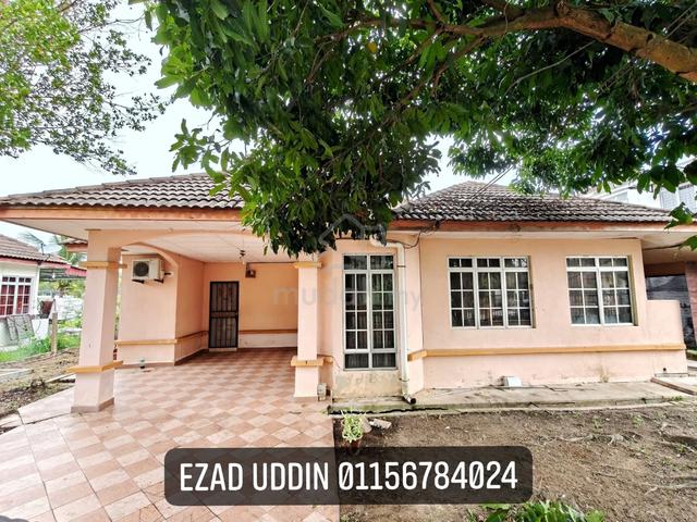 Sepang, Sg Pelek Banglo Setingkat Renovated untuk Dijual 1
