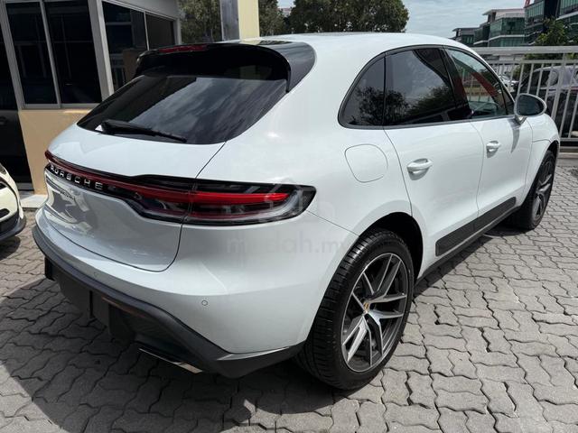 2023 Porsche MACAN 2.0 TURBO FREE 5 YEAR WARRANTY - 2