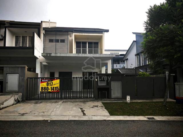 FREEHOLD END LOT – Taman Vista Mutiara Sungai Long - LIKE NEW! 1