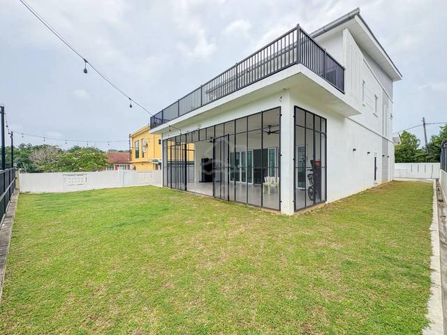 CANTIK 5500sqft š„2 Storey Bungalow Puncak Mekar, Sg Merab Bangi 1