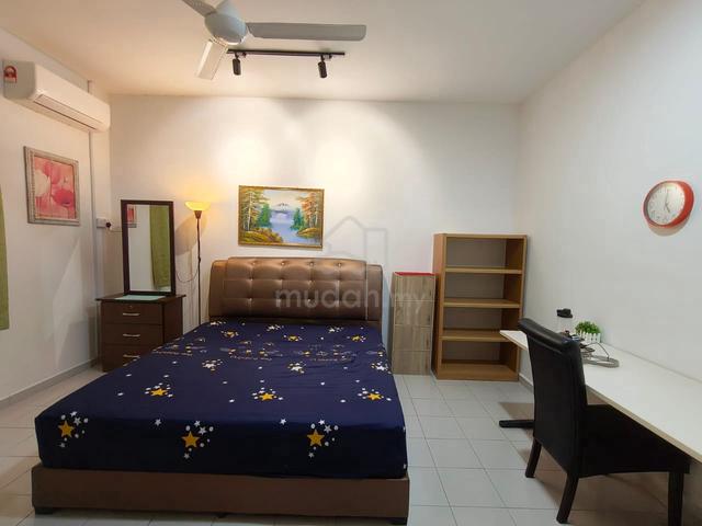 Male Master Room Near Sri Gading For Rent 1