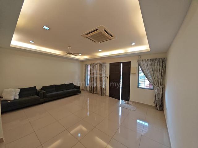 Freehold Terrace@Taman Universiti Indah Bukit Serdang Seri Kembangan 1