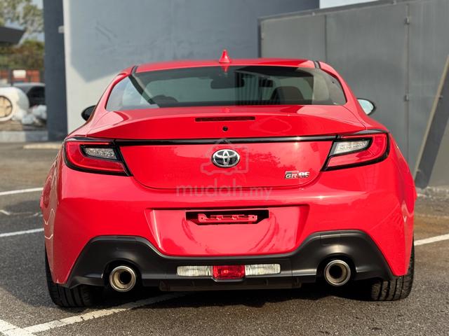 2021 Toyota GR86 2.4 RZ (M) Red Interior 35K - 4