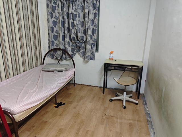 Bilik Single Room Master Berdekatan LRT Pandan Indah 1