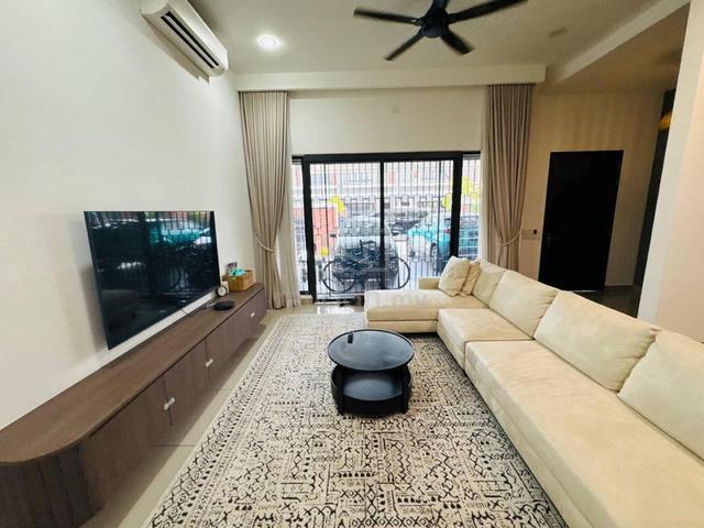 Double Storey Elmina Green 5, Shah Alam @ RENOVATED UNIT FOR SALEš„ 1