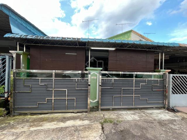 {BELOW MARKET} Jalan Bidara 2, Taman Suria Kluang 1