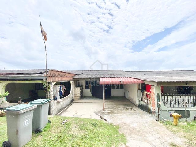 FACING OPEN! Single Storey Taman Chenderawasih, Chenderah, Jasin 1