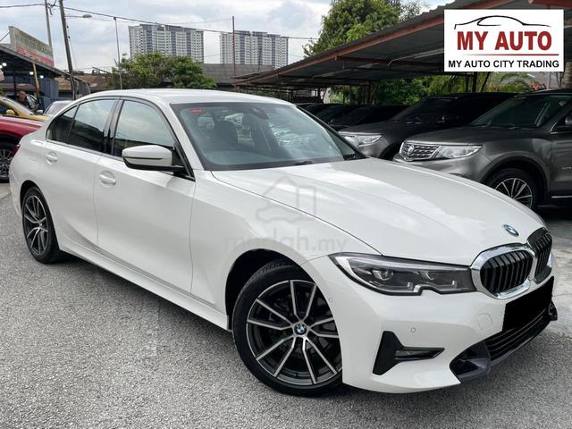 Bmw 320i 2.0 SPORT - 1 OWNER / UNDER BMW WARRANTY - 2