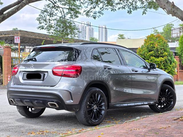 19 Mercedes Benz GLA 200 NIGHT EDITION 1.6 GLA200 - 4