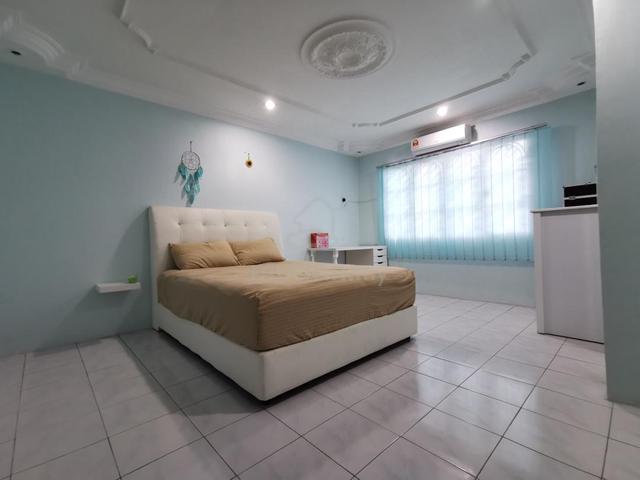 Double Storey Landed House Balakong 4R3B F/F Taman Cheras Jaya 1