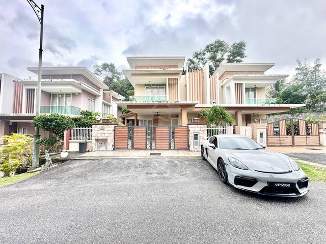 FULL RENOVATED 2-Storey Semi-Detached, Taman Impian Makmur, Kajang 1