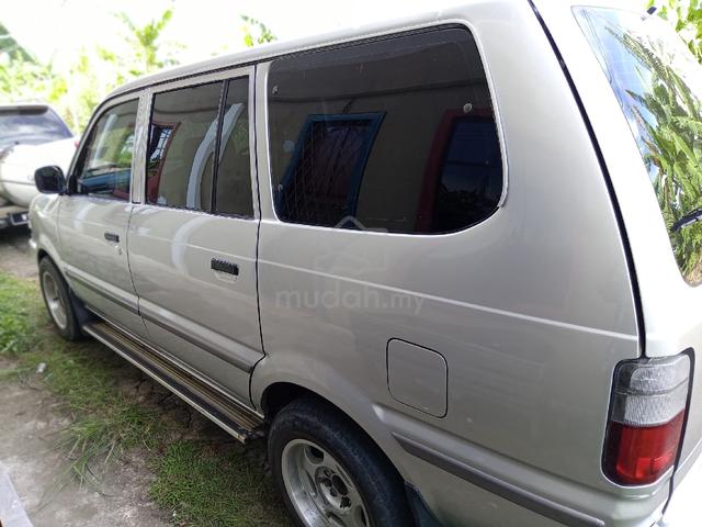 2002 Toyota UNSER 1.8 GLI FACELIFT (M) - 5