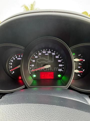 2016 Kia RIO 1.4 SEDAN (A) - 5