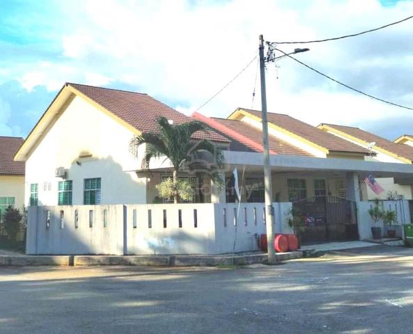 Corner Lot Semi D Taman Kg Padang Jaya, Kuantan 1
