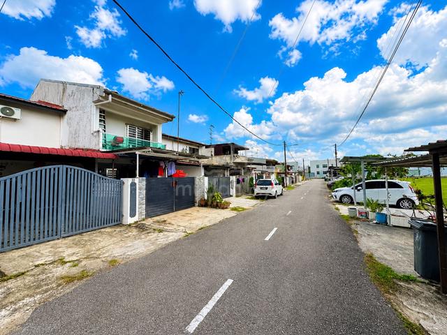 FOR SALE_ Jalan Hang Jebat @ Tun Aminah 🏠 Double Storey Low Cost Unb 1
