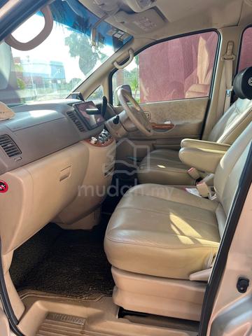 2011 Nissan SERENA 2.0 HIGH-WAY STAR (A) - 4