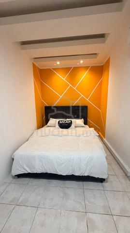 QUEEN ROOM @ Taman Connaught (MRT Taman Mutiara MRT) 1