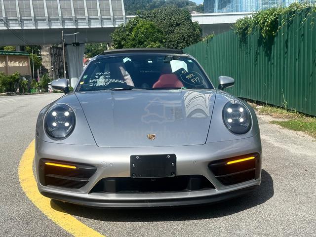 2022 RED INTERIOR Porsche 911 992 3.0 CARRERA GTS - 3