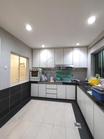 Puchong Taman Kinrara, Taman Mawar Fully Extended Double Storey House 1
