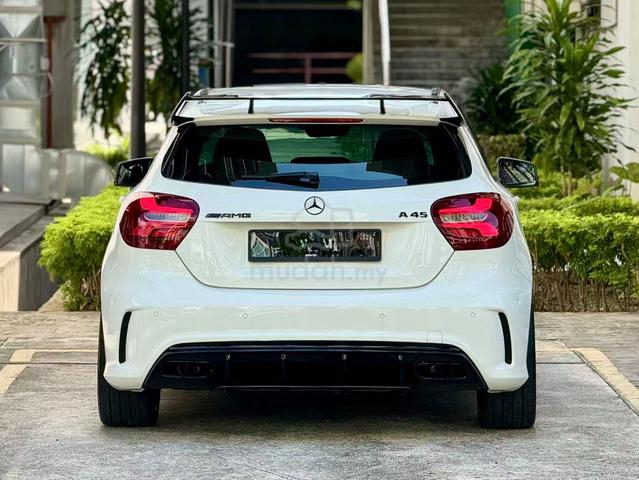 Mercedes Benz A250 2.0 AMG F/Lift S/Roof A45Bdykit - 2