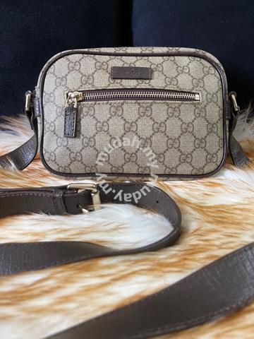 Gucci Front Zip Camera Bag GG Coated Canvas Small - Bags & Wallets for sale  in Others, Perlis