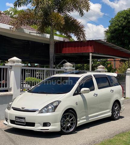 2005 Toyota WISH 1.8 TYPE S (A) - 2
