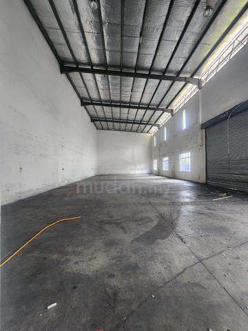 Desa Cemerlang corner cluster factory for rent 1
