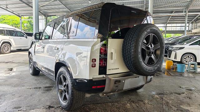 2023 Land Rover DEFENDER 2.0 110S P300 (A) P.ROOF - 3