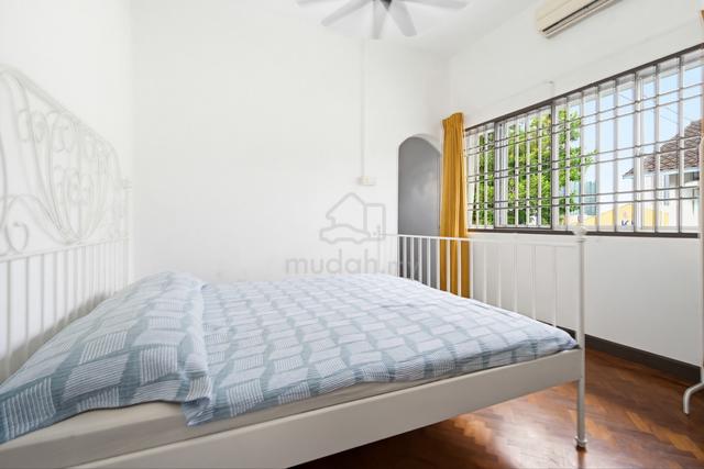 master bedroom + private bathroom 1
