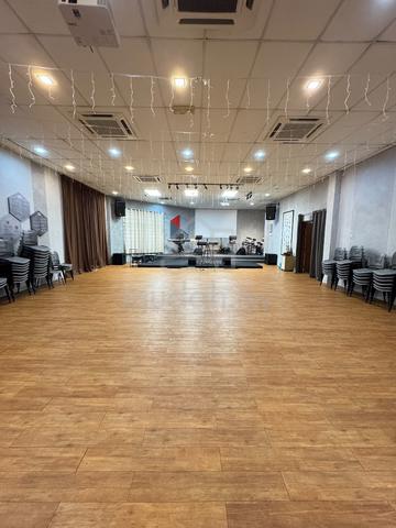 5.5 Sty Commercial Shoplot Pusat Perdagangan Bukit Serdang | with lift 1