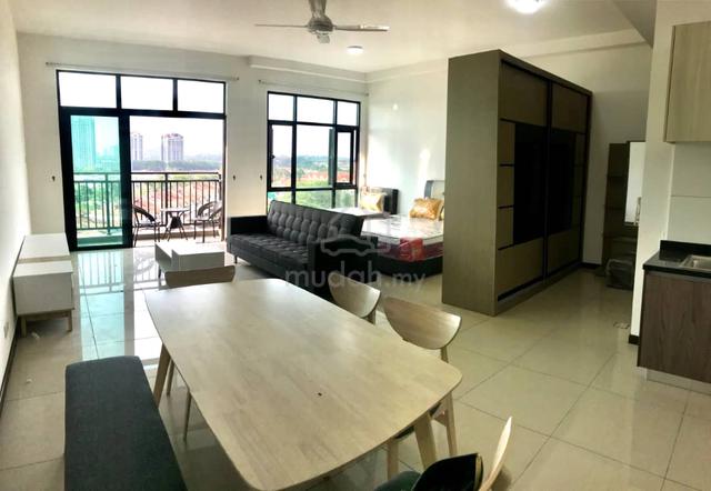 Molek Regency 1
