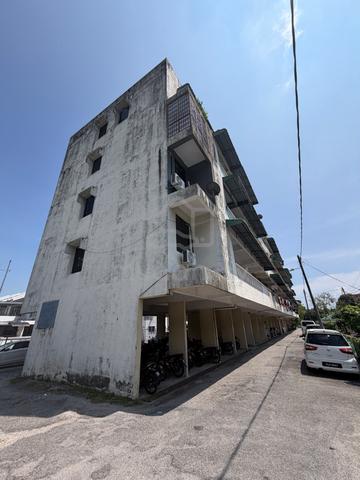 Taman Sungai Batu 1