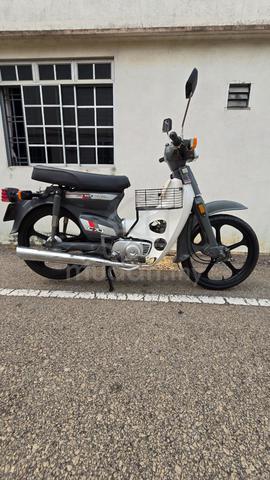 Honda C70 - photo 7 of 9