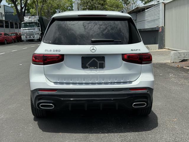 4.5🎉23K KM🎉UNREG 2021 Mercedes Benz GLB250 4M - 4
