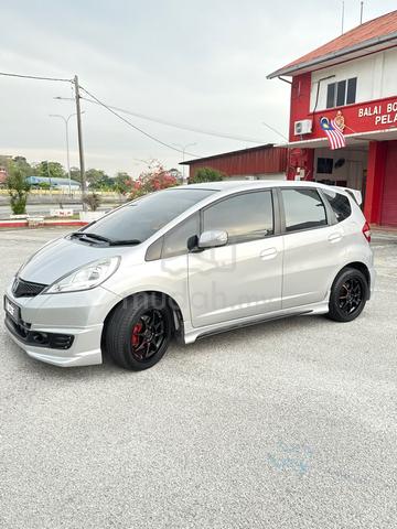 2013 Honda JAZZ 1.5 FACELIFT (A) - 5