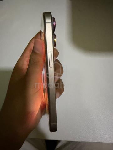 IPHONE 15 pro - photo 5 of 6