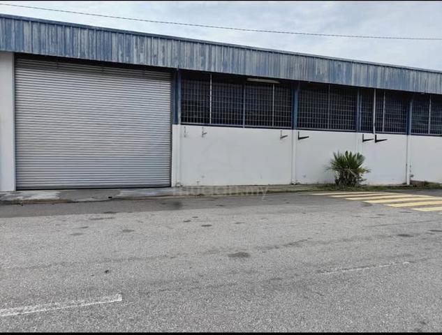 Tmn Teknologi Cheng 1.5 storey Factory Warehouse 4800 sqft --64 x 75 1