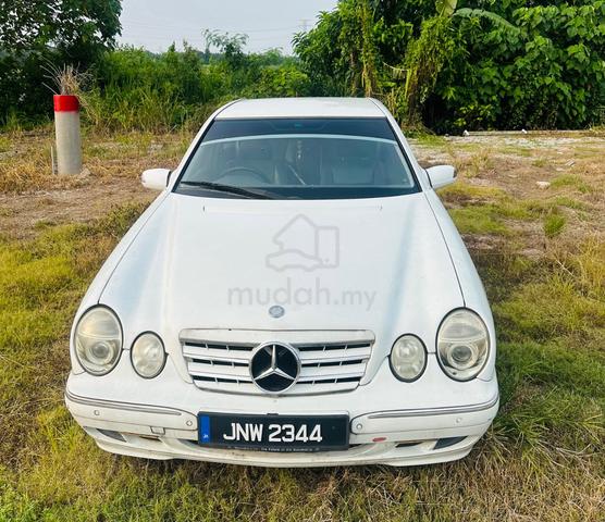 1995 Mercedes Benz 230 2.0 W114 (A) - 2