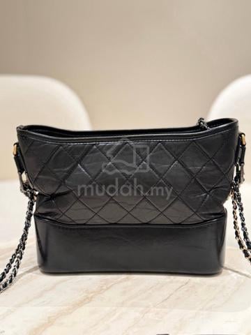 Chanel Large Chevron Gabrielle Black Hobo Bag - photo 4 of 4
