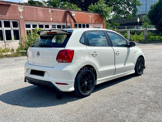 2015 Volkswagen POLO 1.6 TURBO FACELIFT F/BODYKIT - 4