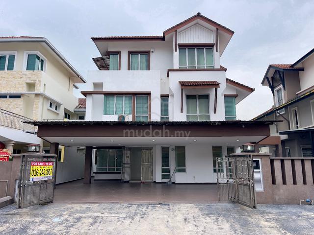 Taman Mutiara 2 Puchung Bangalow 2 1/2 1