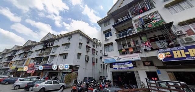 Taman Pusat Kepong shop ground endlot Below Market Rm100k Good ROI 1
